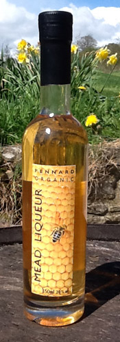 This is a fortified, sweeter version of the apple mead, a serious contender for 'nectar of the gods'.